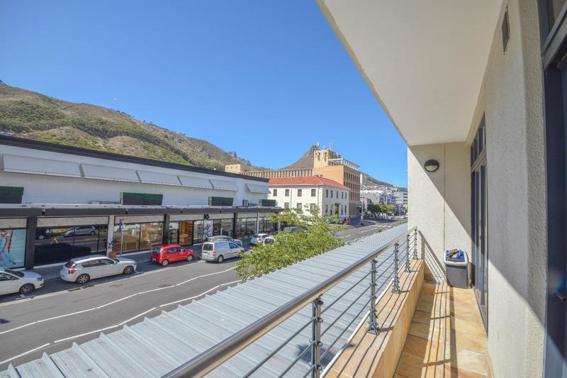 To Let 2 Bedroom Property for Rent in Sea Point Western Cape